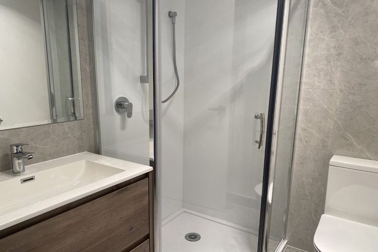 Photo of property in 15 Paetai Lane, Te Atatu Peninsula, 0610