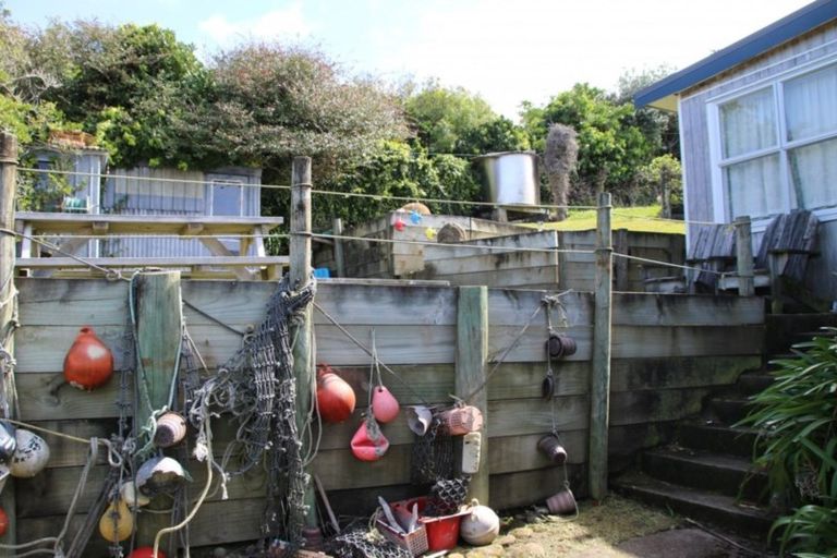 Photo of property in 24 Akitio Esplanade, Akitio, Pongaroa, 4991