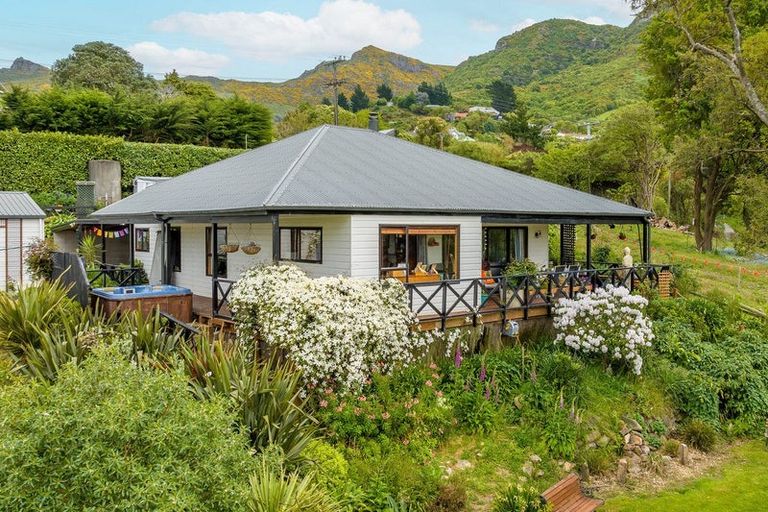 Photo of property in 125 Main Road, Governors Bay, Lyttelton, 8971