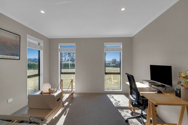 Photo of property in 14 Braeburn Crescent, Swannanoa, Kaiapoi, 7692