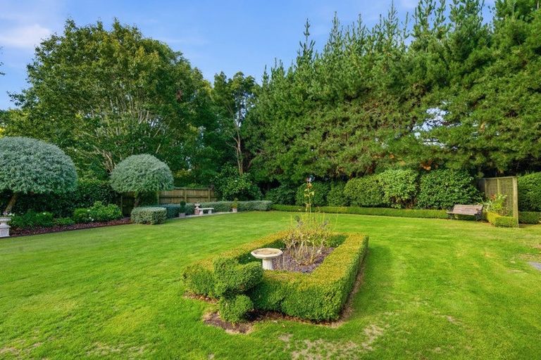 Photo of property in 10 Derby Close, Prebbleton, 7604