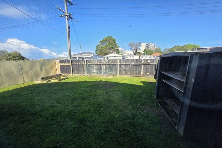Photo of property in 1 West End Avenue, Woodhill, Whangarei, 0110