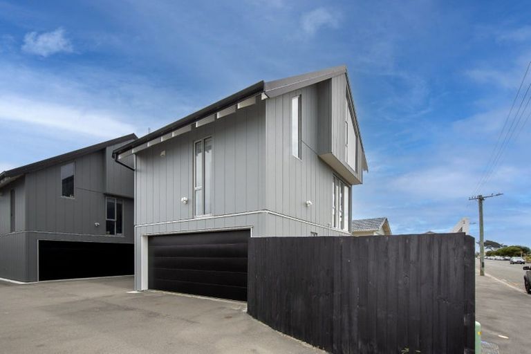 Photo of property in 1/246 Marine Parade, New Brighton, Christchurch, 8061