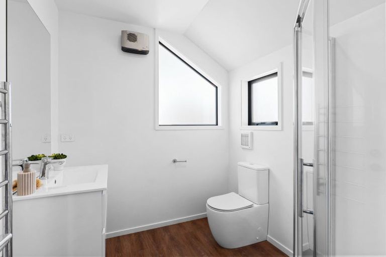 Photo of property in 1/45 Division Street, Riccarton, Christchurch, 8041