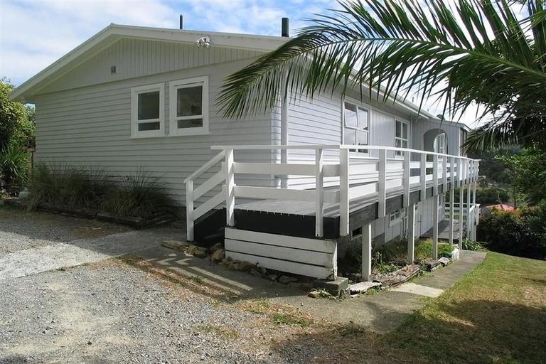Photo of property in 84 Tarawera Road, Johnsonville, Wellington, 6037