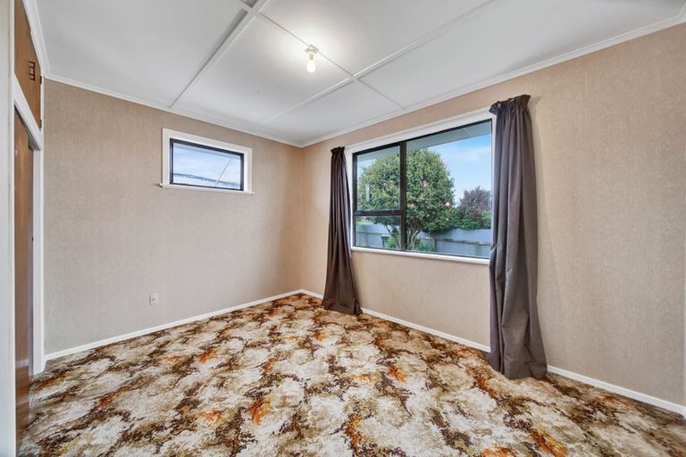 Photo of property in 21 Pacey Avenue, Hawera, 4610