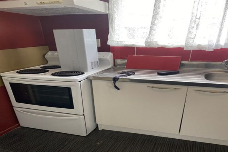 Photo of property in 182 Mahia Road, Wattle Downs, Auckland, 2103