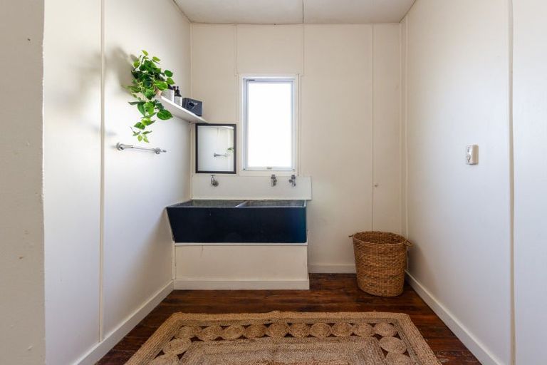 Photo of property in 5 Chambers Street, Te Awa, Napier, 4110