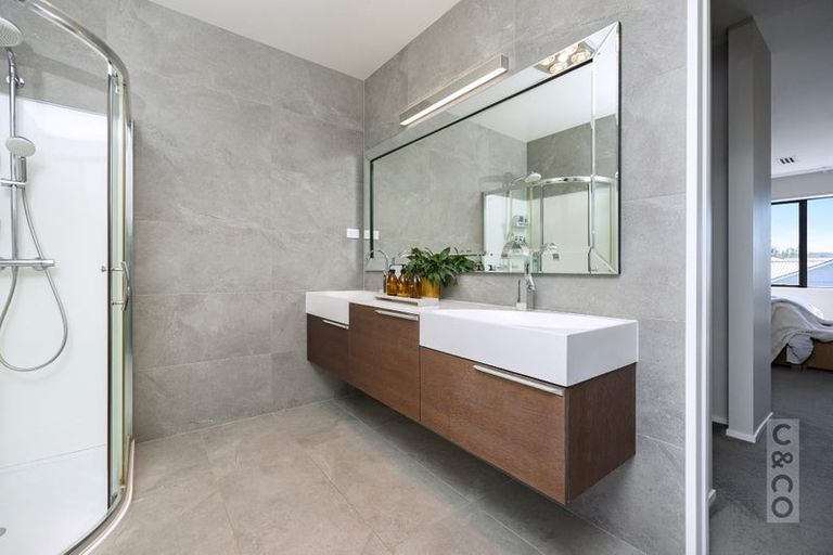 Photo of property in 2 Pitoitoi Drive, Riverhead, 0820