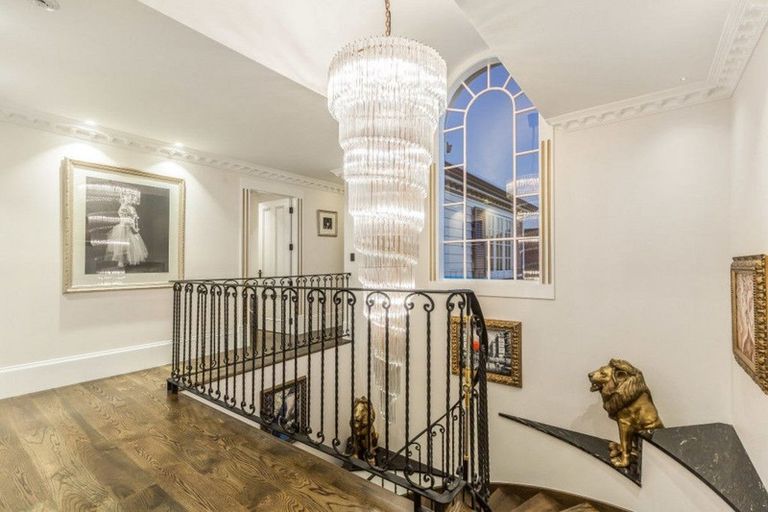 Photo of property in 9 Karori Crescent, Orakei, Auckland, 1071