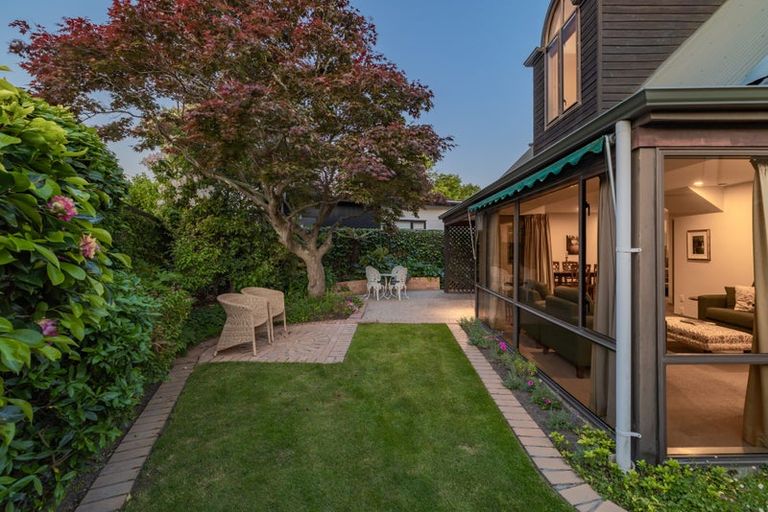 Photo of property in 33 Mcdougall Avenue, St Albans, Christchurch, 8014