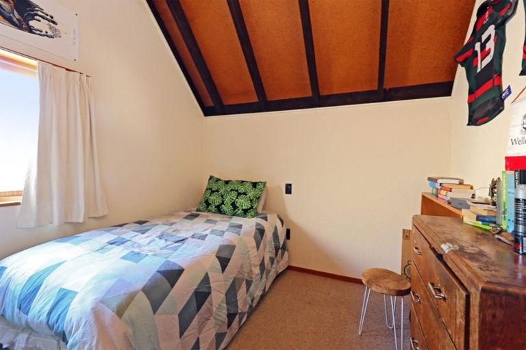 Photo of property in 20 Pipi Street, Te Awanga, 4102