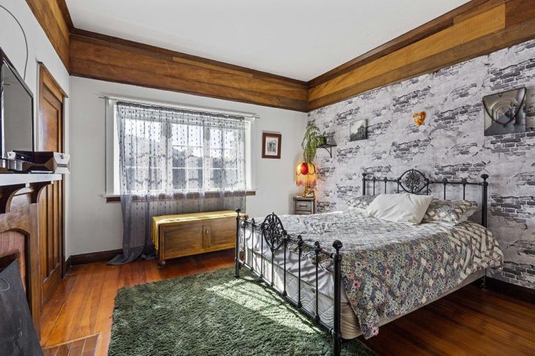 Photo of property in 21 Egmont Street, Patea, 4520