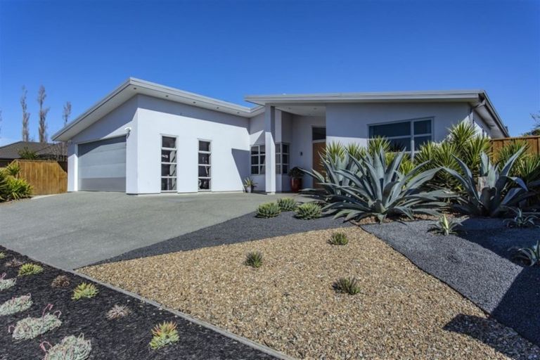 Photo of property in 7 Waipara Road, Pegasus, 7612