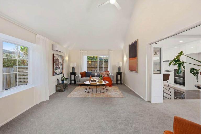Photo of property in 36 Matterhorn Crescent, Northpark, Auckland, 2013