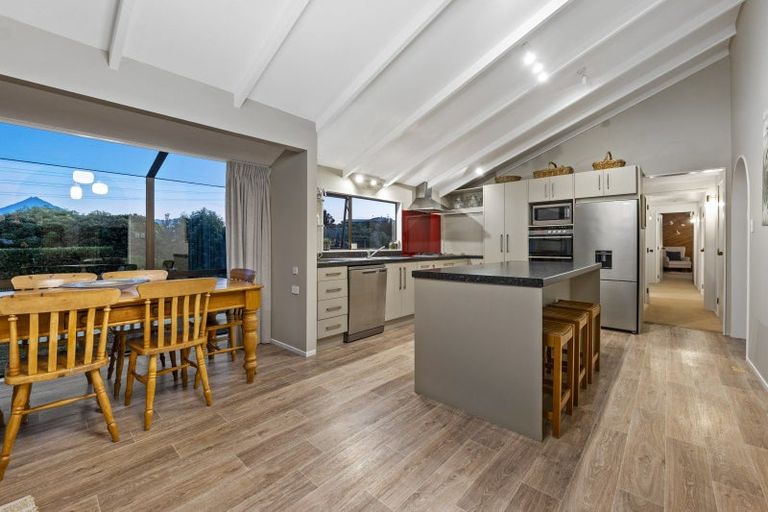 Photo of property in 12 Ridgewood Drive, Ridgewood, New Plymouth, 4371