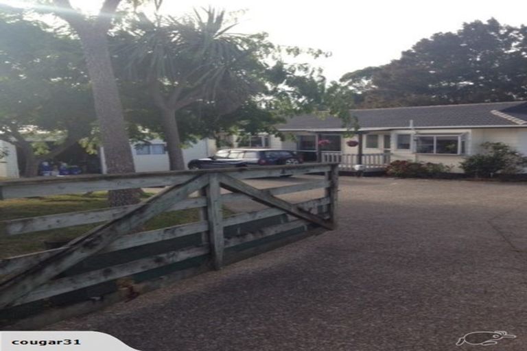 Photo of property in 1090 Kaipara Coast Highway, Kaukapakapa, 0873