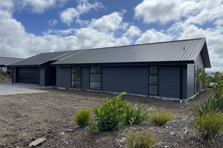 Photo of property in 13 Johnson Place, Stillwater, Silverdale, 0993