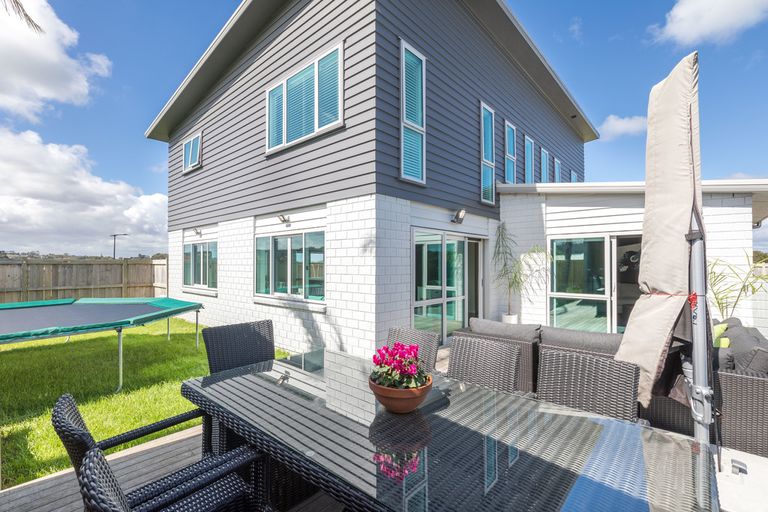 Photo of property in 63 Tapu Road, Huapai, Kumeu, 0810