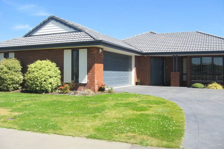 Photo of property in 34 Limes Avenue, Parklands, Christchurch, 8083