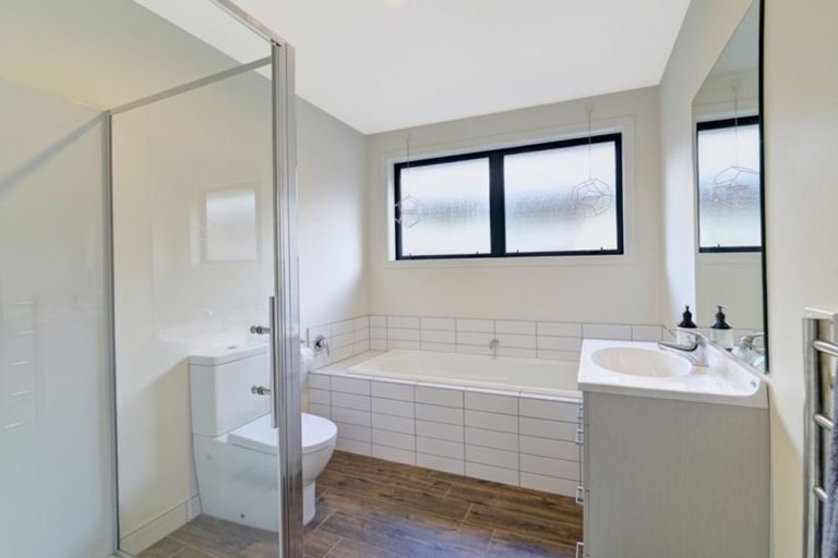 Photo of property in 106a Risinghurst Terrace, Lower Shotover, Queenstown, 9304