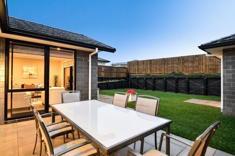 Photo of property in 19 Waireka Road, Rototuna North, Hamilton, 3210