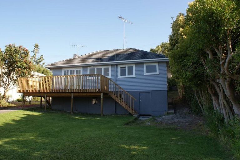 Photo of property in 7 Acacia Road, Torbay, Auckland, 0632