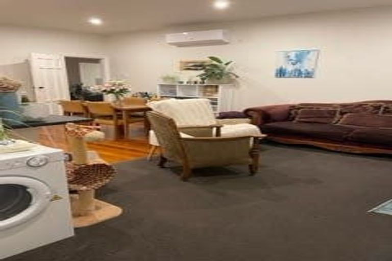 Photo of property in 73 Bell Road, Waiwhetu, Lower Hutt, 5010