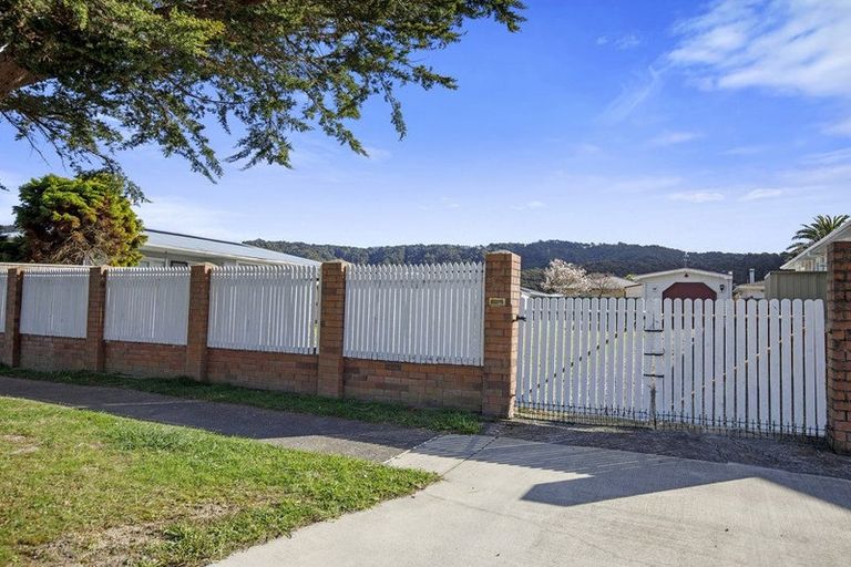Photo of property in 47 Meremere Street, Wainuiomata, Lower Hutt, 5014