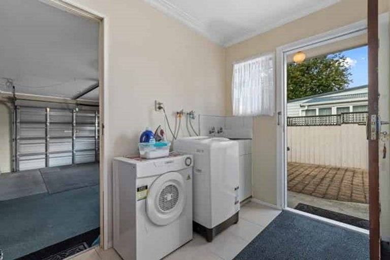 Photo of property in 489 Devonport Road, Tauranga South, Tauranga, 3112