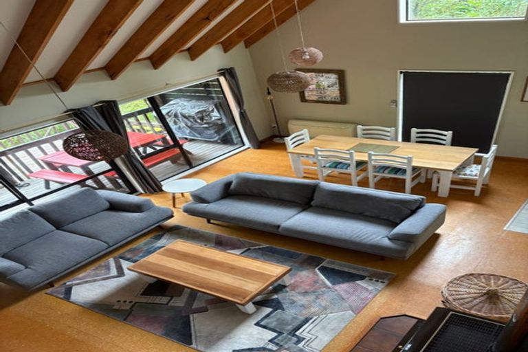 Photo of property in 14 Sandy Bay Road, Black Rock, Picton, 7282