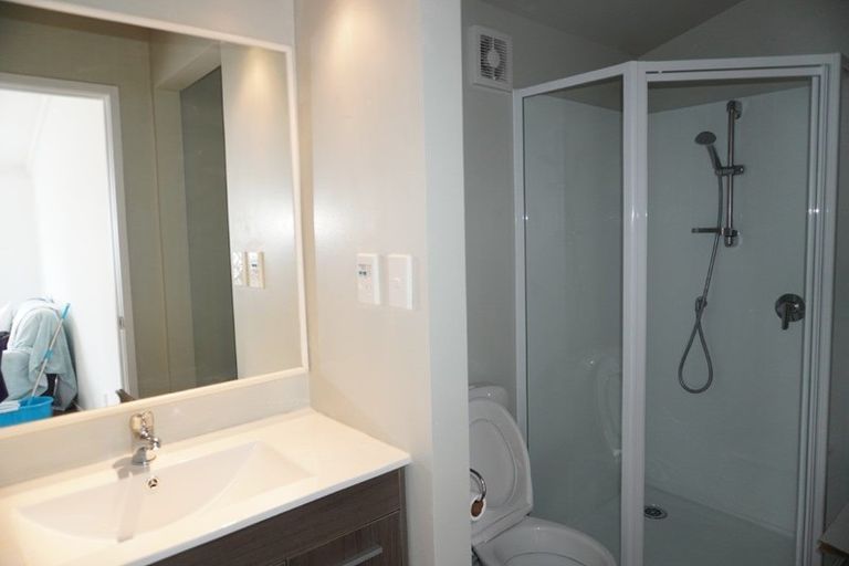 Photo of property in 11 Munstead Place, Hillcrest, Auckland, 0627