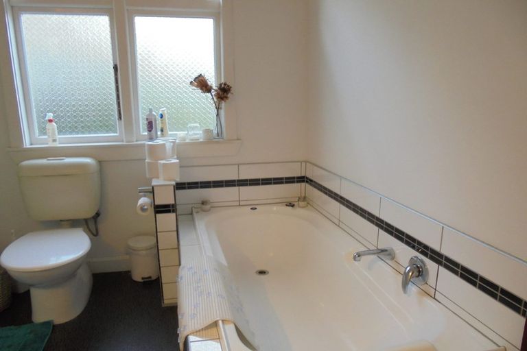 Photo of property in 35 Hinemoa Street, Spreydon, Christchurch, 8024