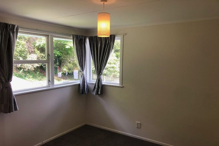 Photo of property in 87 Hazlewood Avenue, Karori, Wellington, 6012