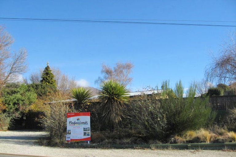 Photo of property in 72 Totara Terrace, Wanaka, 9305