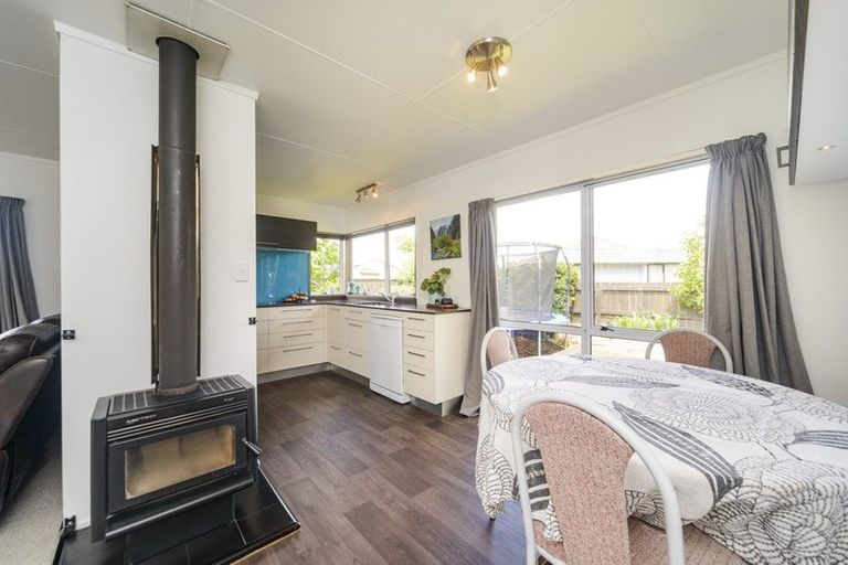Photo of property in 97 Hillcrest Drive, Kelvin Grove, Palmerston North, 4414