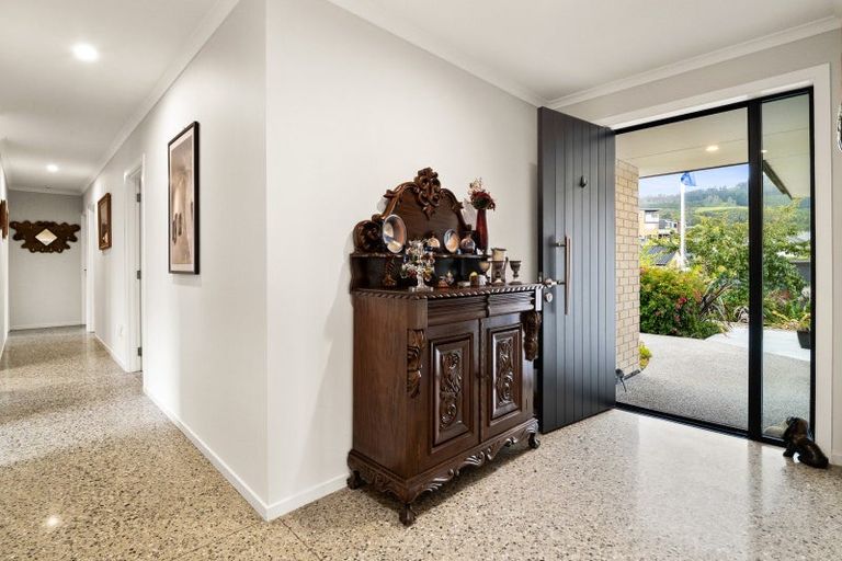 Photo of property in 9 Goddard Way, Sawyers Bay, Port Chalmers, 9023