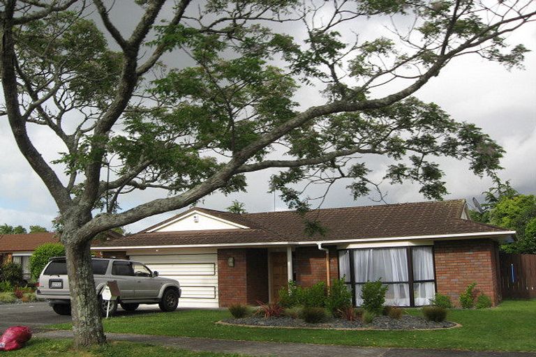 Photo of property in 10 Ross Martin Court, Conifer Grove, Takanini, 2112