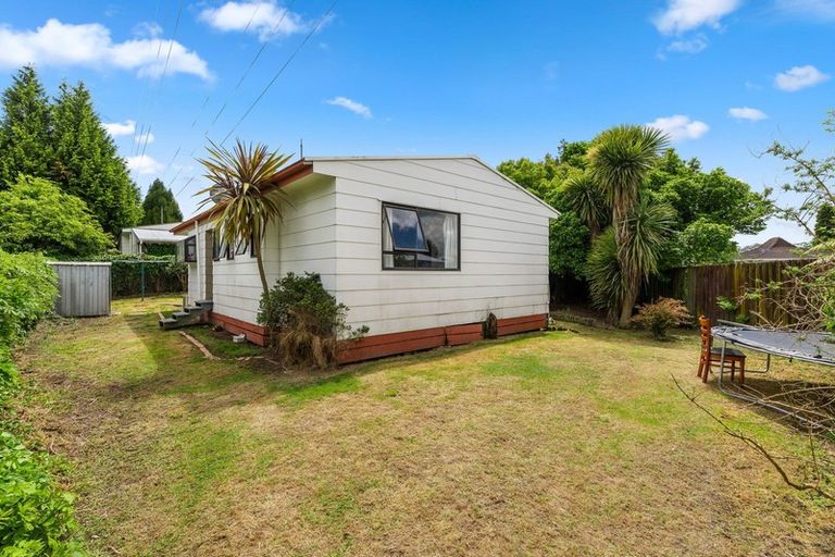 Photo of property in 16a Cherrywood Place, Western Heights, Rotorua, 3015