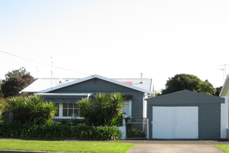 Photo of property in 46 Newton Street, Fitzroy, New Plymouth, 4312
