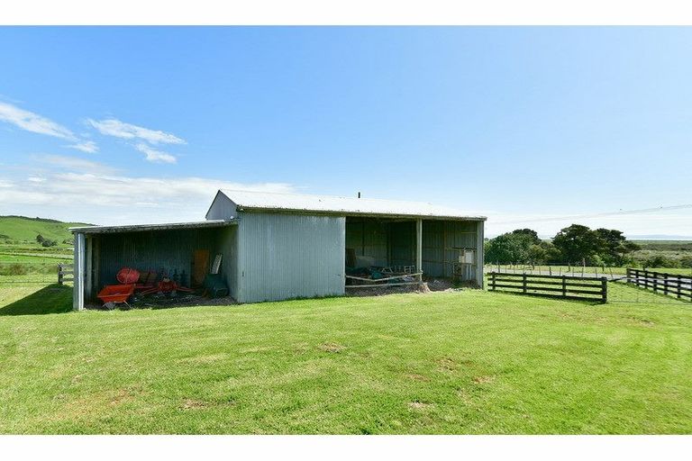 Photo of property in 3354 Kaipara Coast Highway, Glorit, Warkworth, 0984