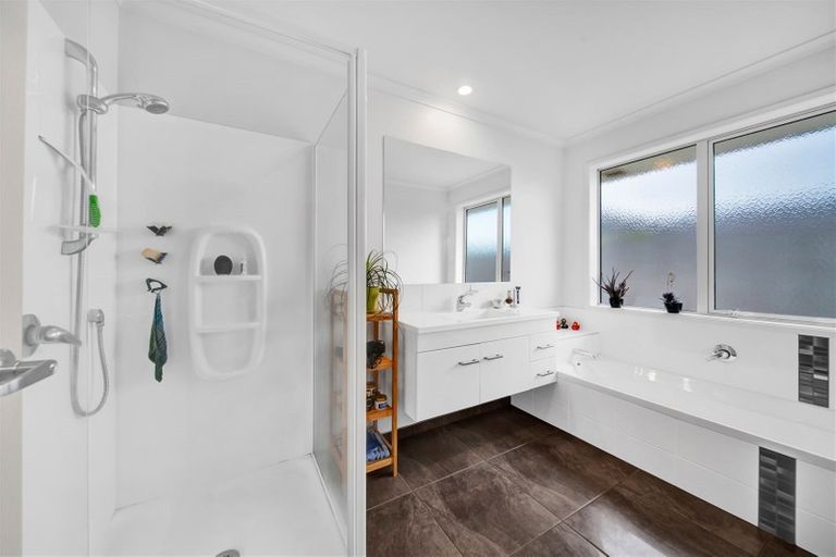 Photo of property in 14 Rawiri Drive, Bell Block, New Plymouth, 4312