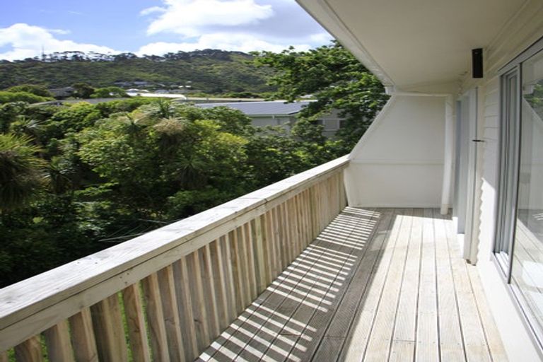 Photo of property in 37 Delhi Crescent, Khandallah, Wellington, 6035