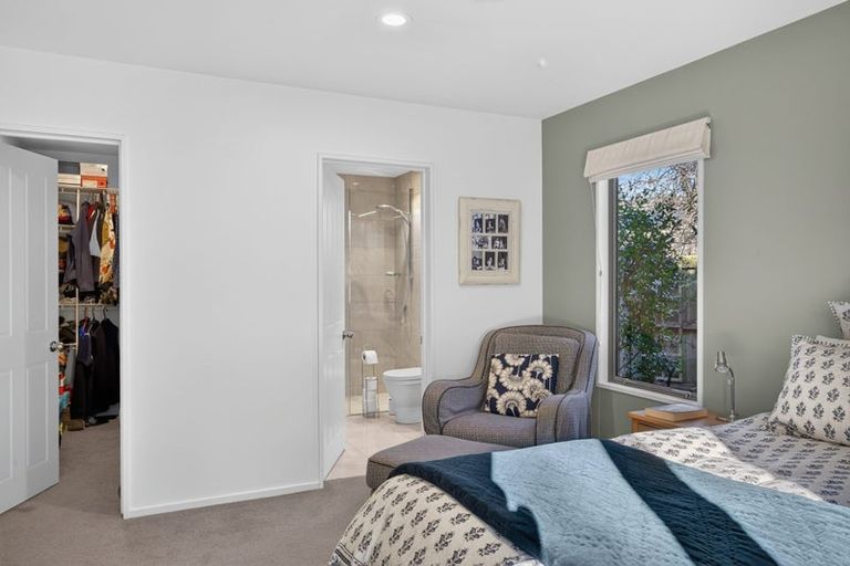 Photo of property in 6 Acorn Close, Waltham, Christchurch, 8023