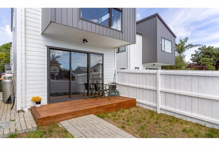 Photo of property in 3b Sheralee Place, Bucklands Beach, Auckland, 2014