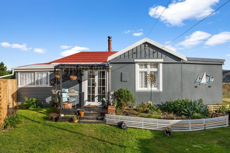 Photo of property in 940 Harington Point Road, Harington Point, Dunedin, 9077