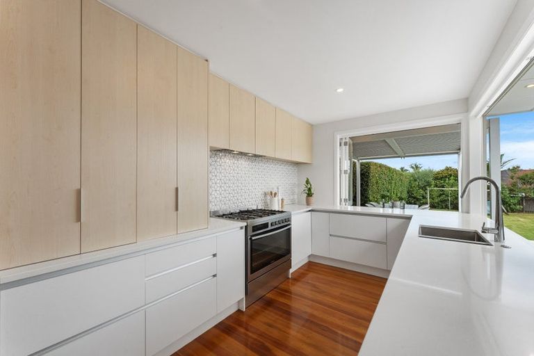 Photo of property in 46 Matipo Road, Te Atatu Peninsula, Auckland, 0610