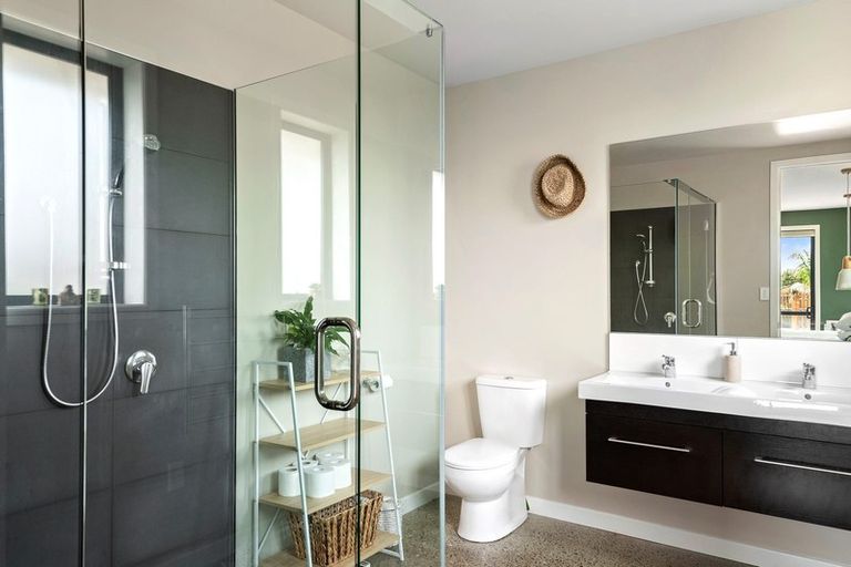 Photo of property in 12c Kina Beach Road, Tasman, Upper Moutere, 7173