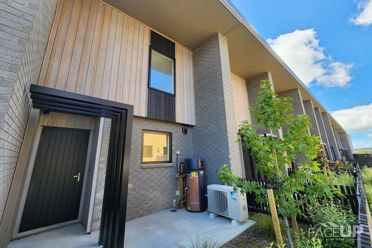 Photo of property in 6 Arvo Lane, Hobsonville, Auckland, 0616
