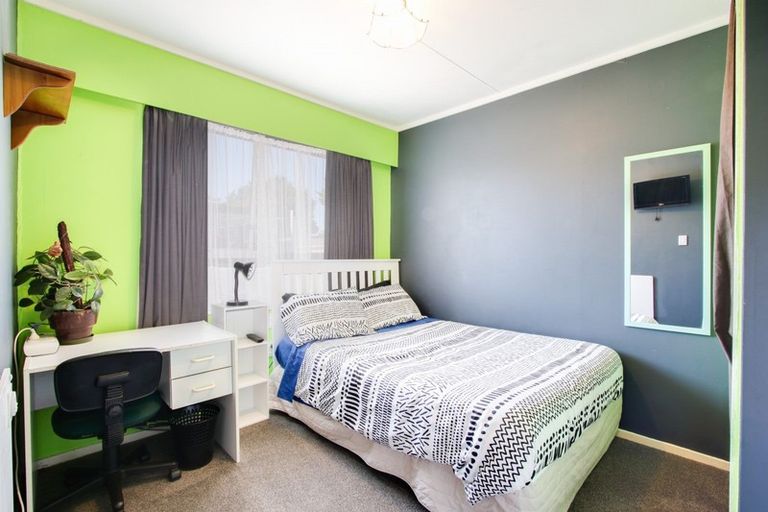 Photo of property in 69 Puketapu Road, Taradale, Napier, 4112